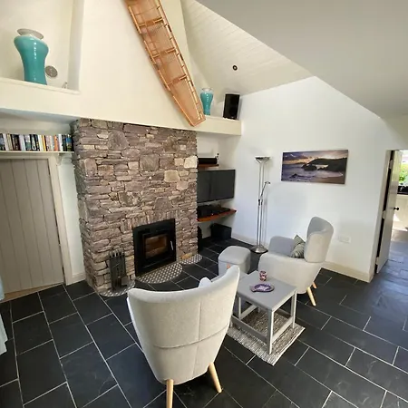 House Gowlane