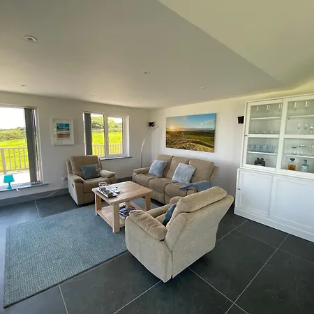 House Gowlane キャッスルグレゴリー